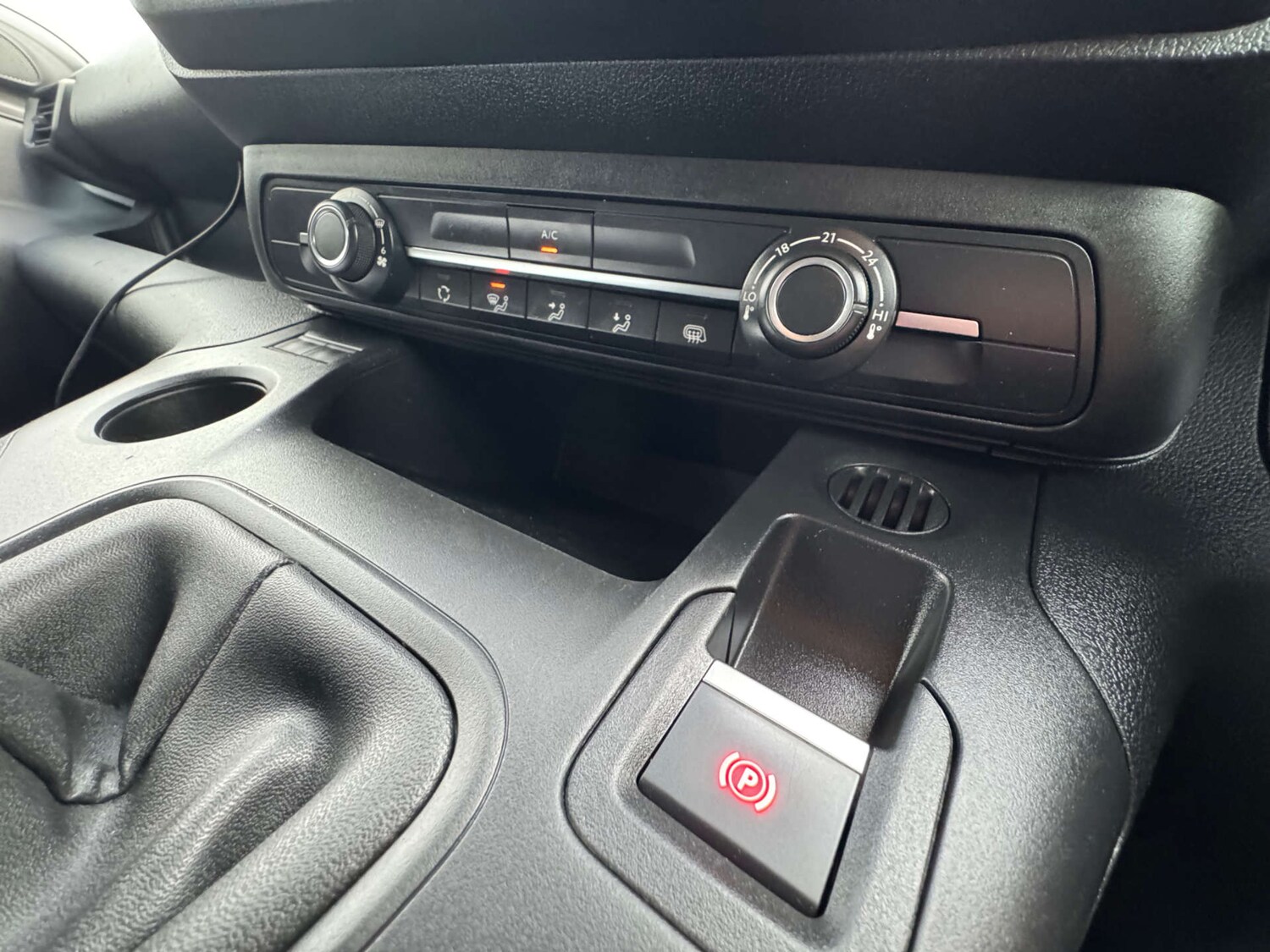 Used Peugeot Partner 2022 for sale - 76830209: Photo 29