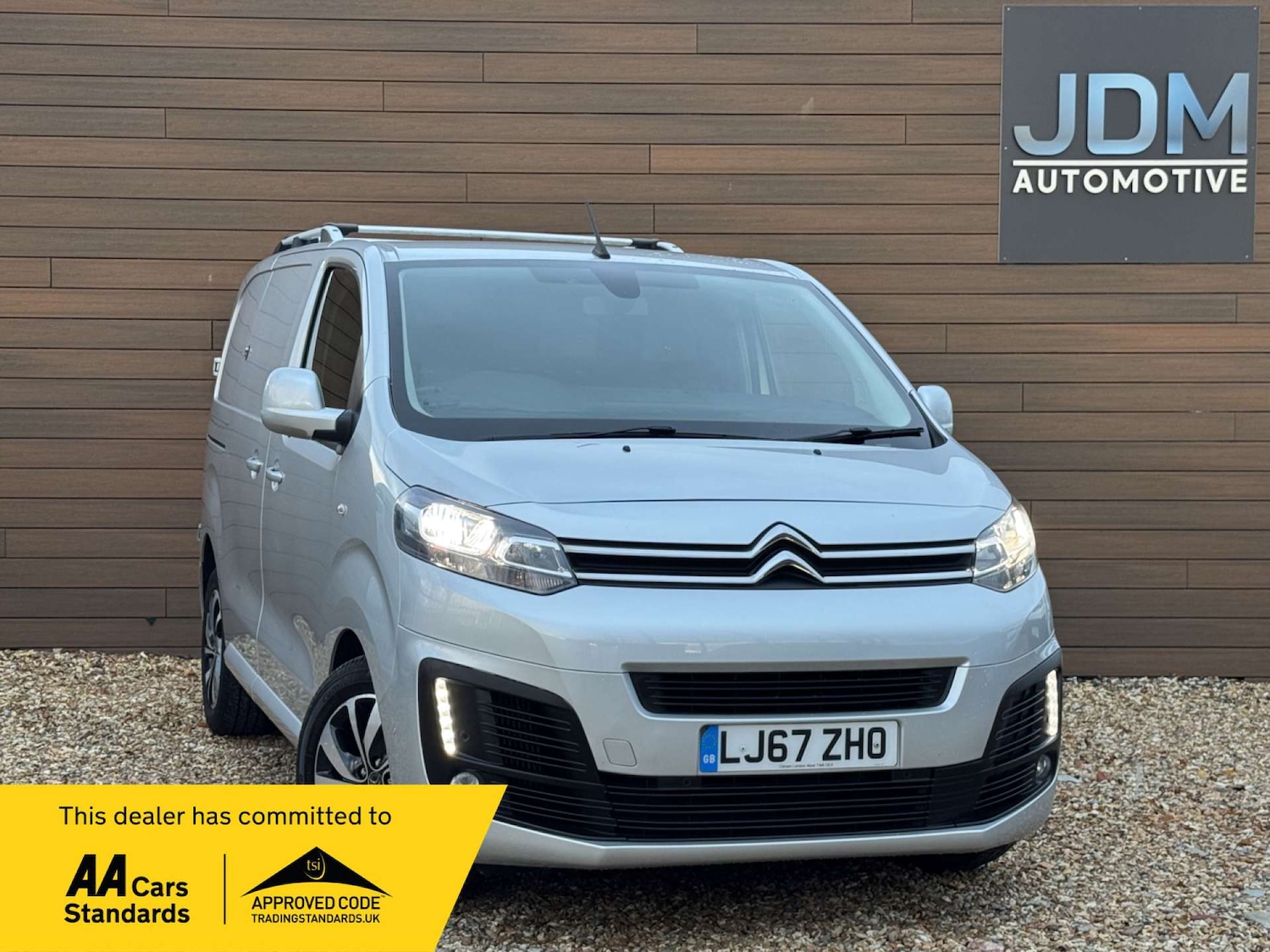 Used Citroen Dispatch 2017 for sale - 76686728: Photo 1