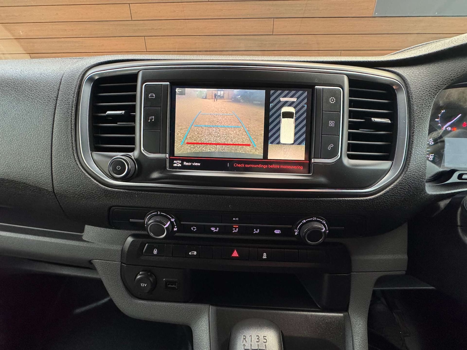 Used Citroen Dispatch 2017 for sale - 76686728: Photo 27