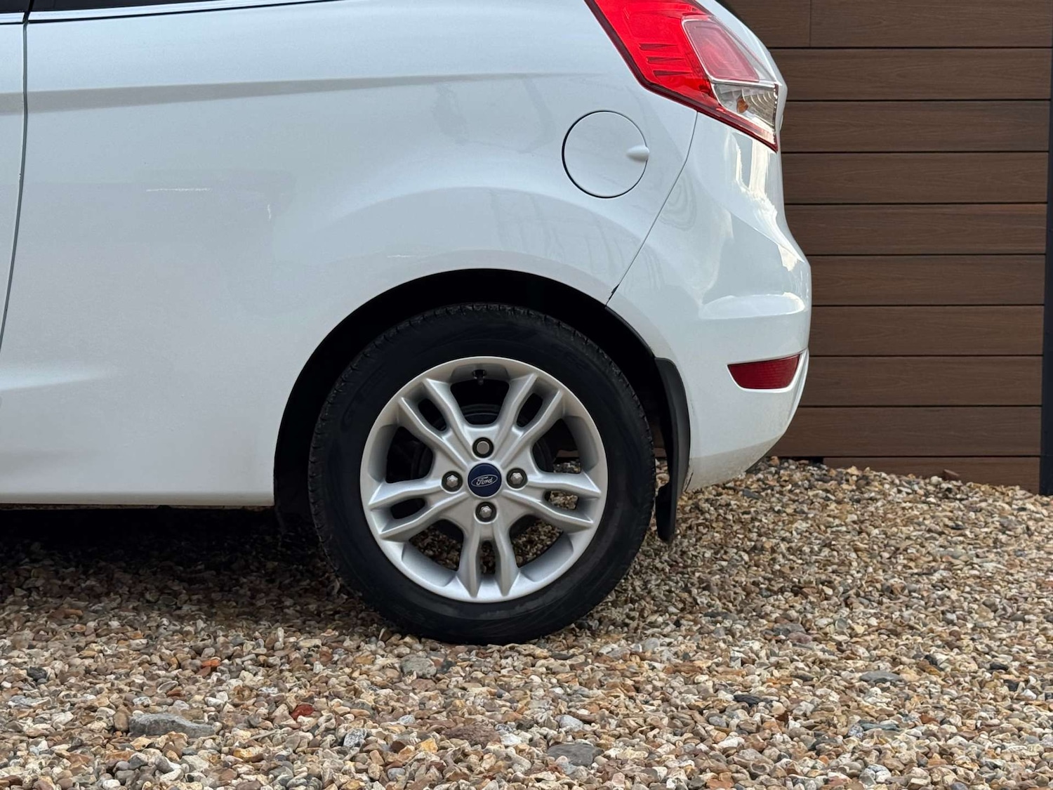 Used Ford Fiesta 2017 for sale - 76603739: Photo 13