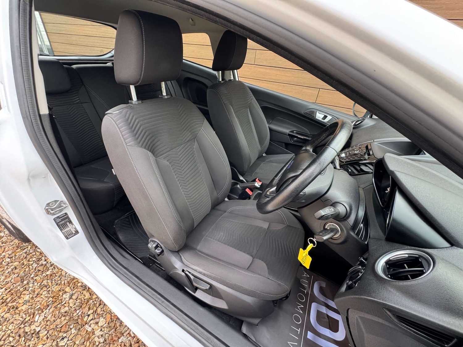 Used Ford Fiesta 2017 for sale - 76603739: Photo 14