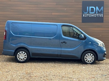 Used Nissan NV300 2021 for sale - 76536217: Photo