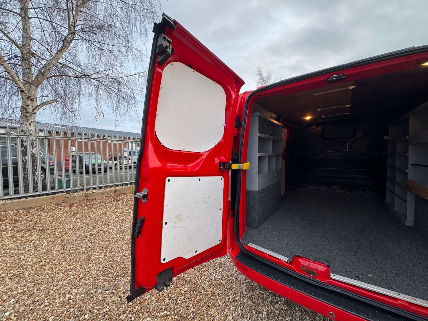 Used Ford Transit Custom 2016 for sale - 76830153: Photo 6