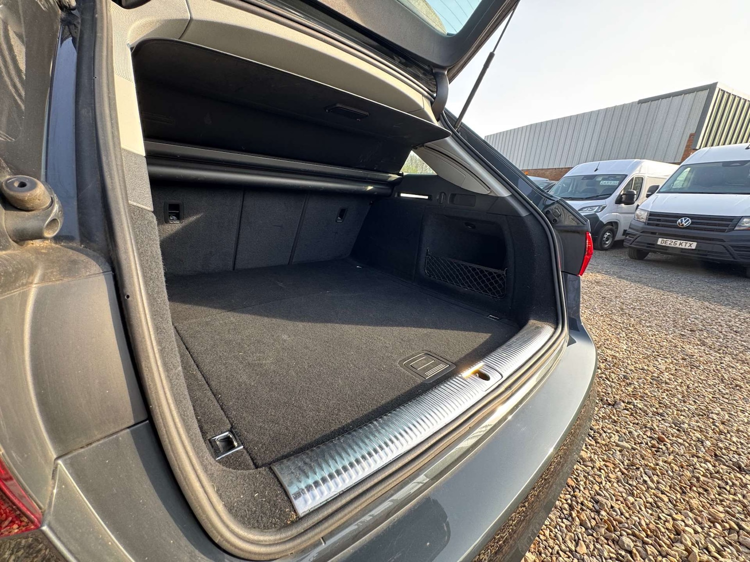 Used Audi A4 2020 for sale - 77967841: Photo 6