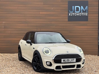 Used MINI Hatch 2019 for sale - 77326098: Photo