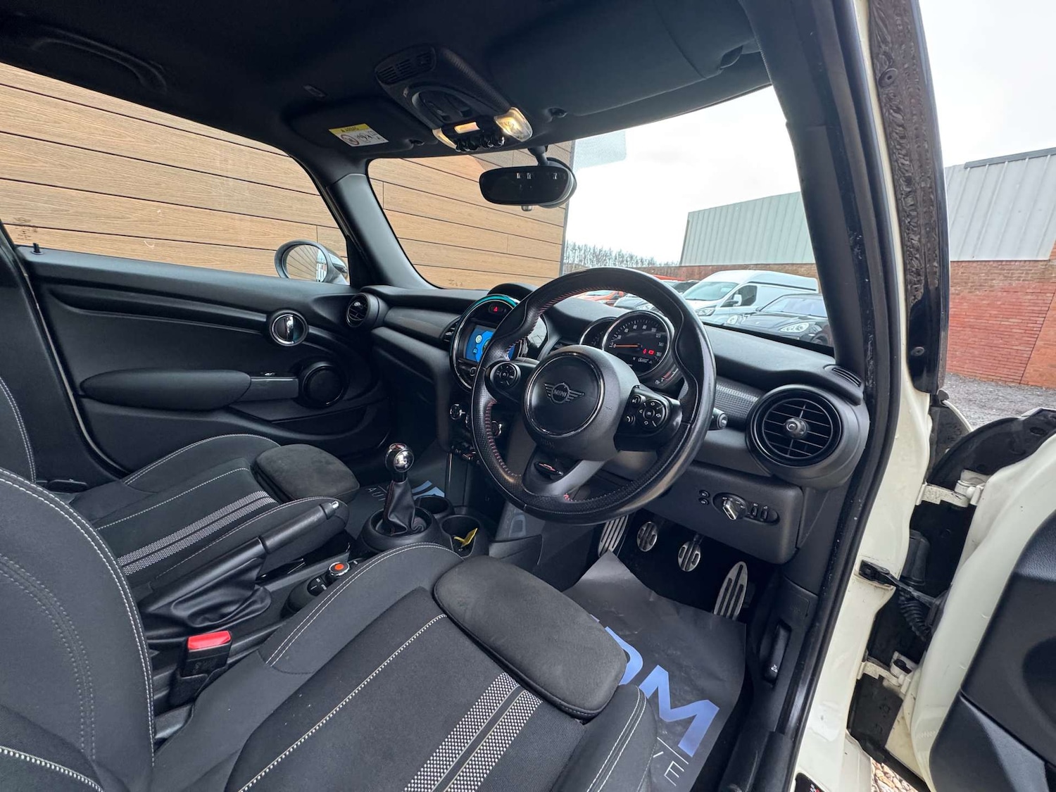 Used MINI Hatch 2019 for sale - 77326098: Photo 21