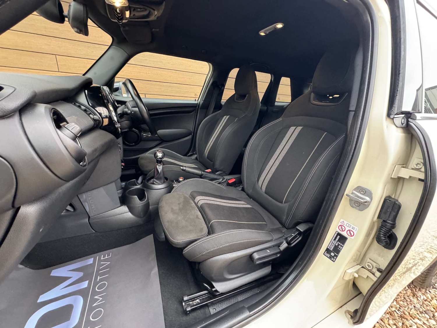 Used MINI Hatch 2019 for sale - 77326098: Photo 31