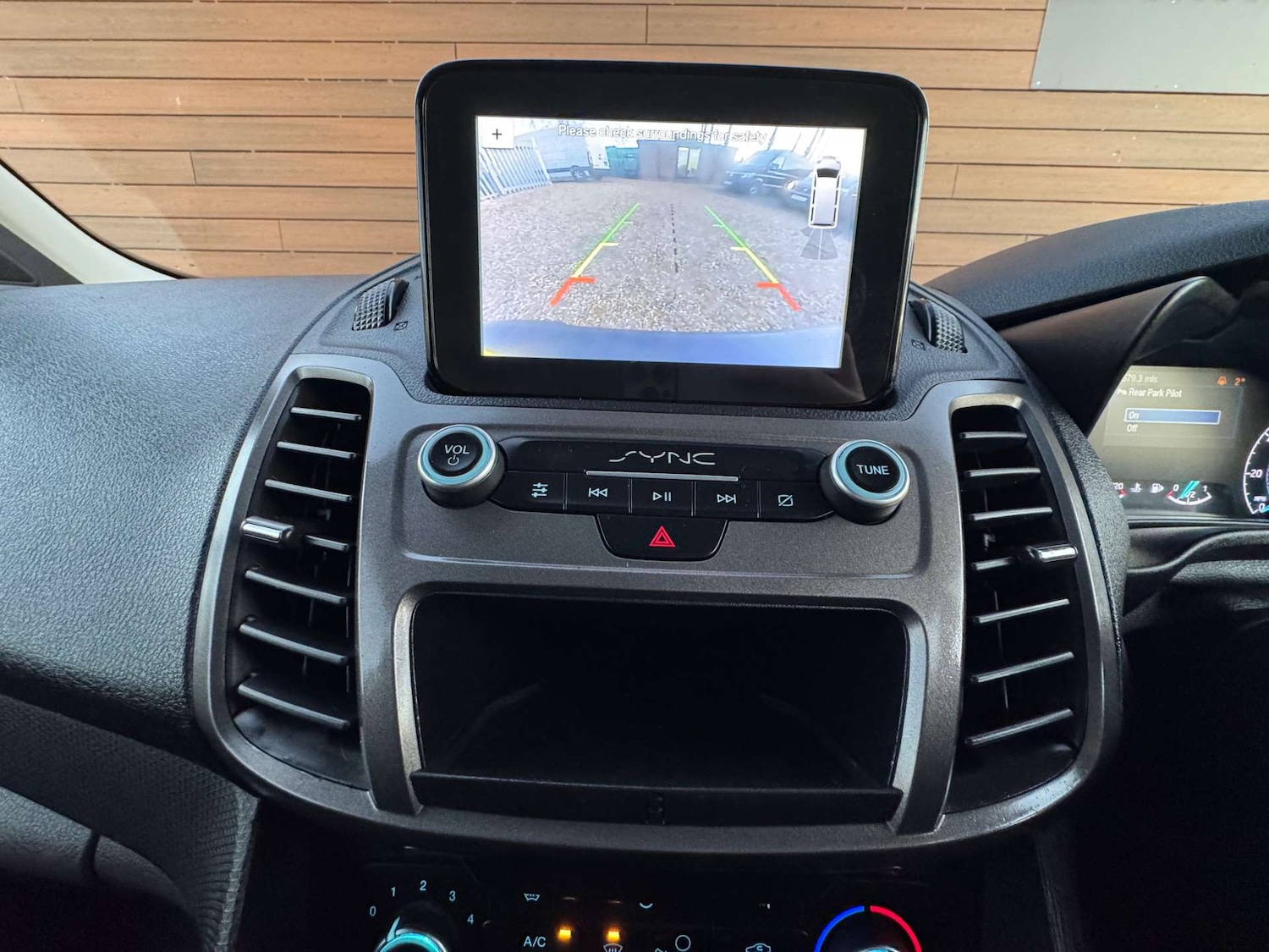 Used Ford Transit Connect 2019 for sale - 76698022: Photo 26