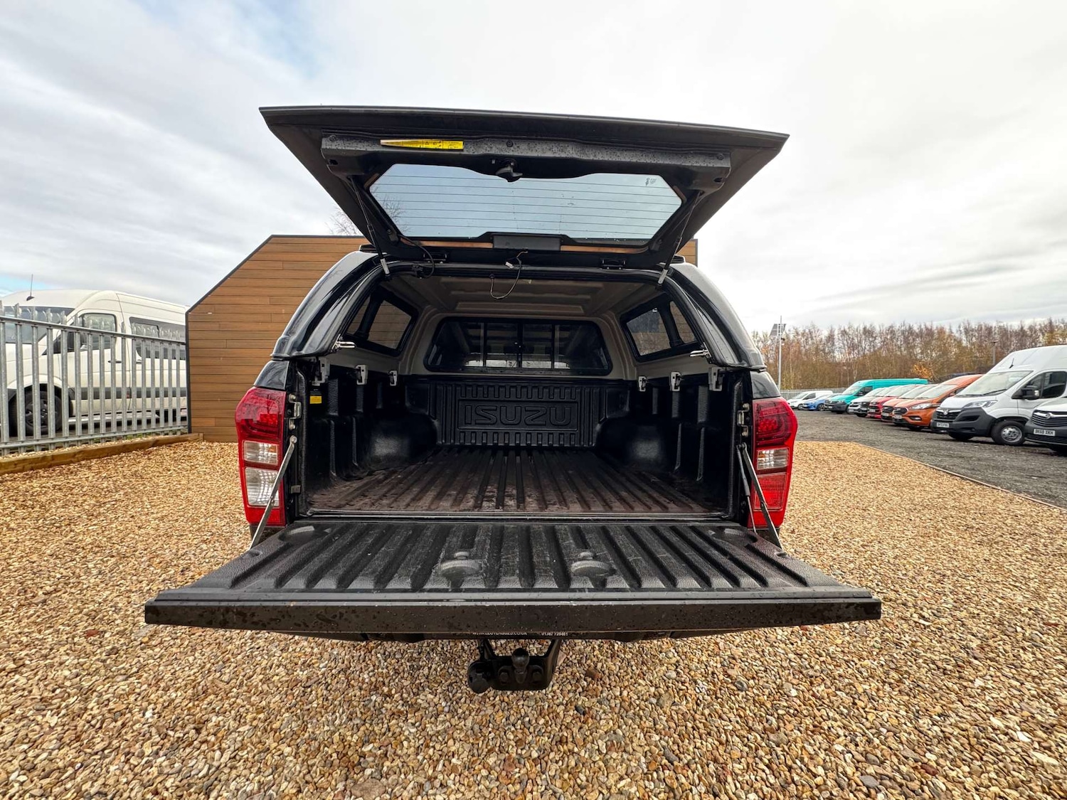 Used Isuzu D-Max 2020 for sale - 76836476: Photo 5