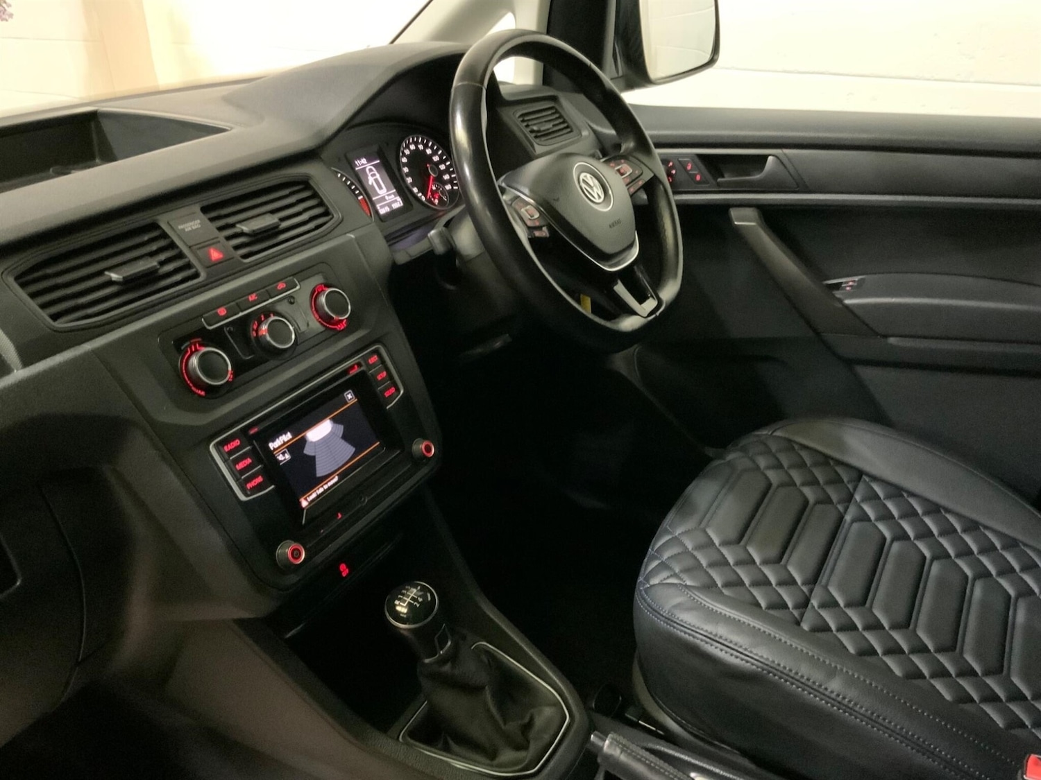 Used Volkswagen Caddy 2016 for sale - 77417681: Photo 4