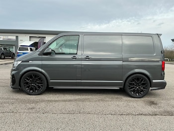 Used Volkswagen Transporter 2024 for sale - 77717819: Photo