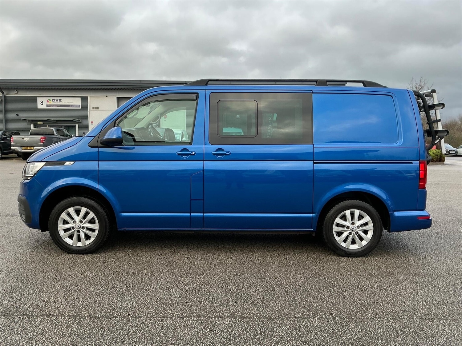 Used Volkswagen Transporter 2024 for sale - 77034006: Photo 2