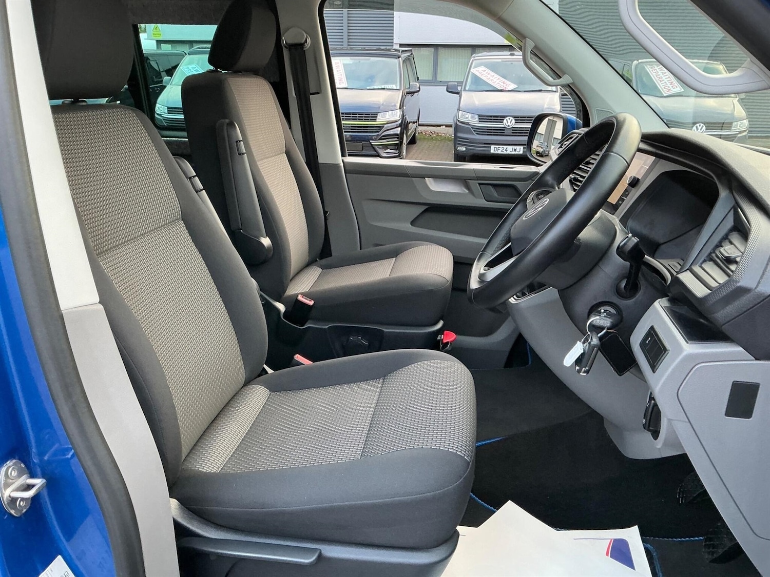 Used Volkswagen Transporter 2024 for sale - 77034006: Photo 3