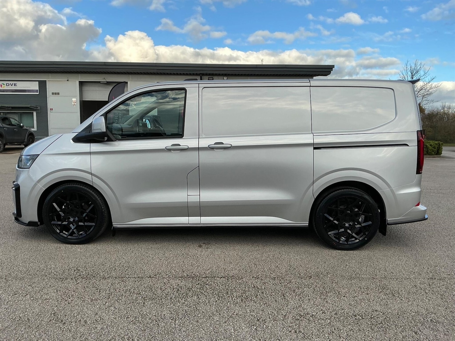 Used Volkswagen Transporter 2025 for sale - 76766535: Photo 2