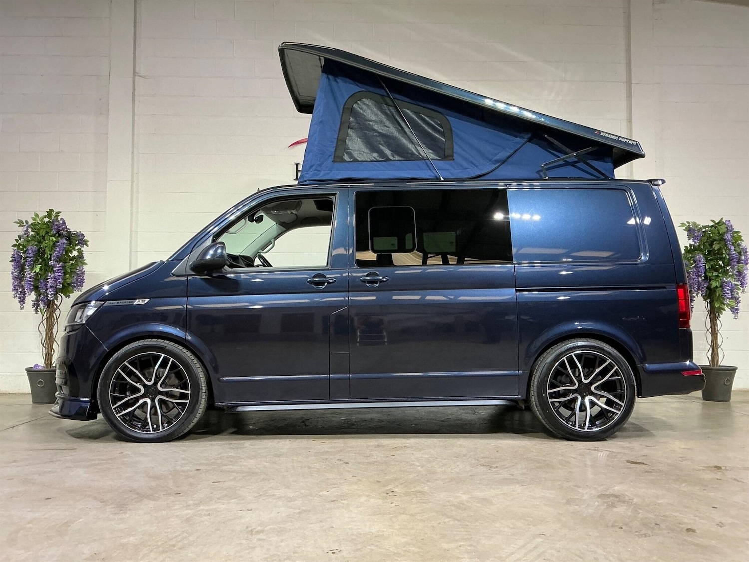 Used Volkswagen Transporter 2021 for sale - 78065628: Photo 2