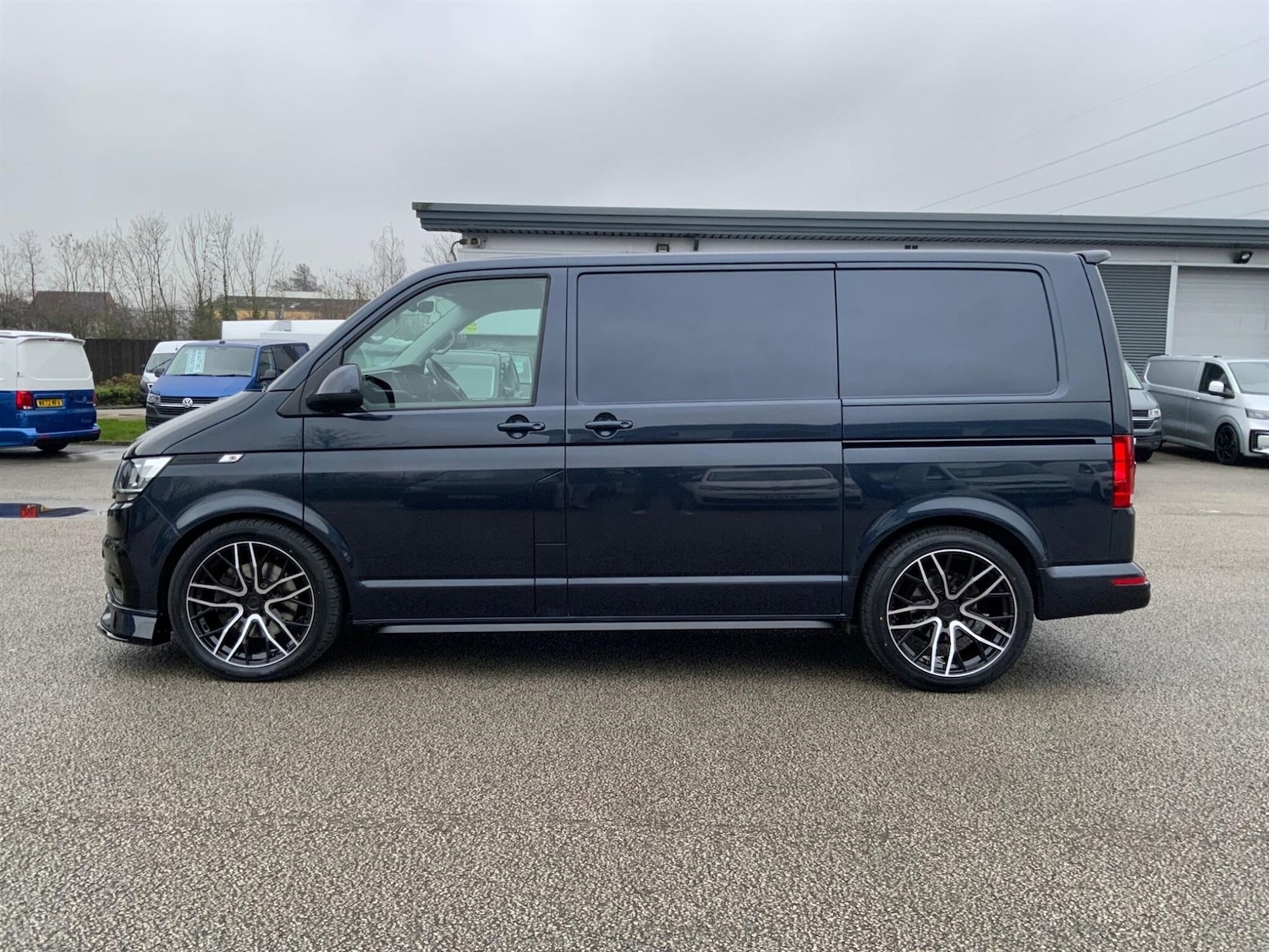 Used Volkswagen Transporter 2021 for sale - 77061361: Photo 2