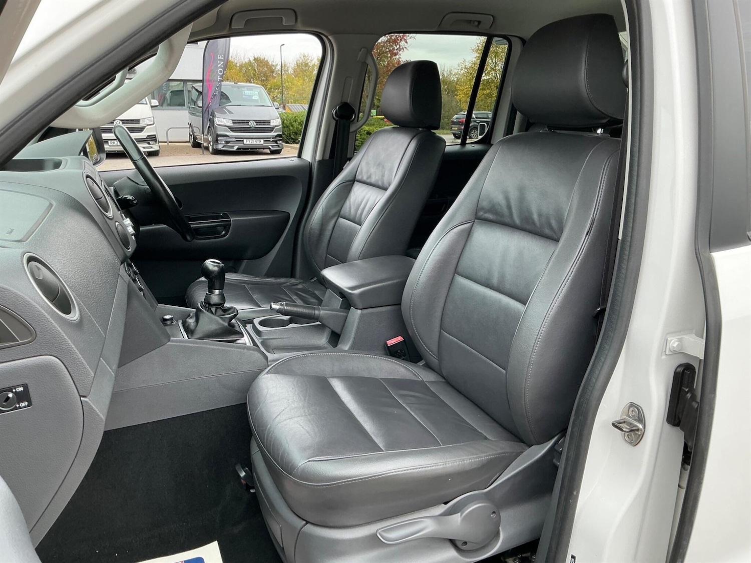 Used Volkswagen Amarok 2012 for sale - 77069123: Photo 3