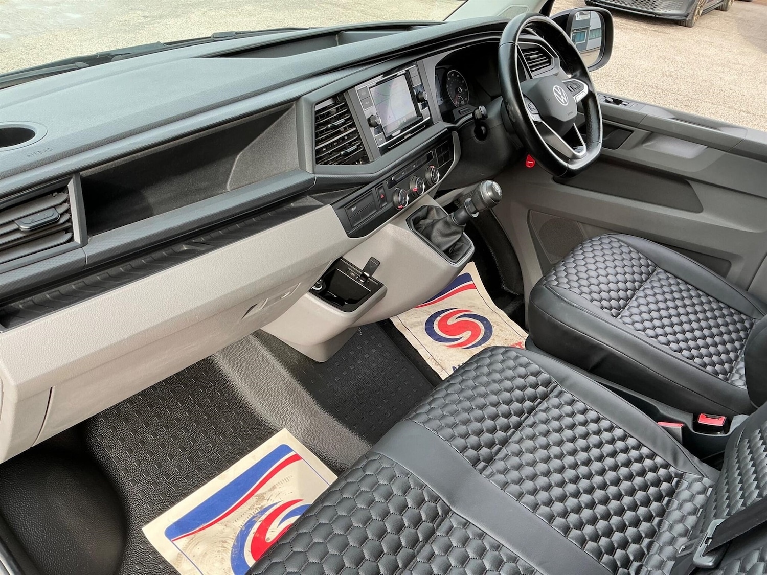 Used Volkswagen Transporter 2024 for sale - 77717837: Photo 3