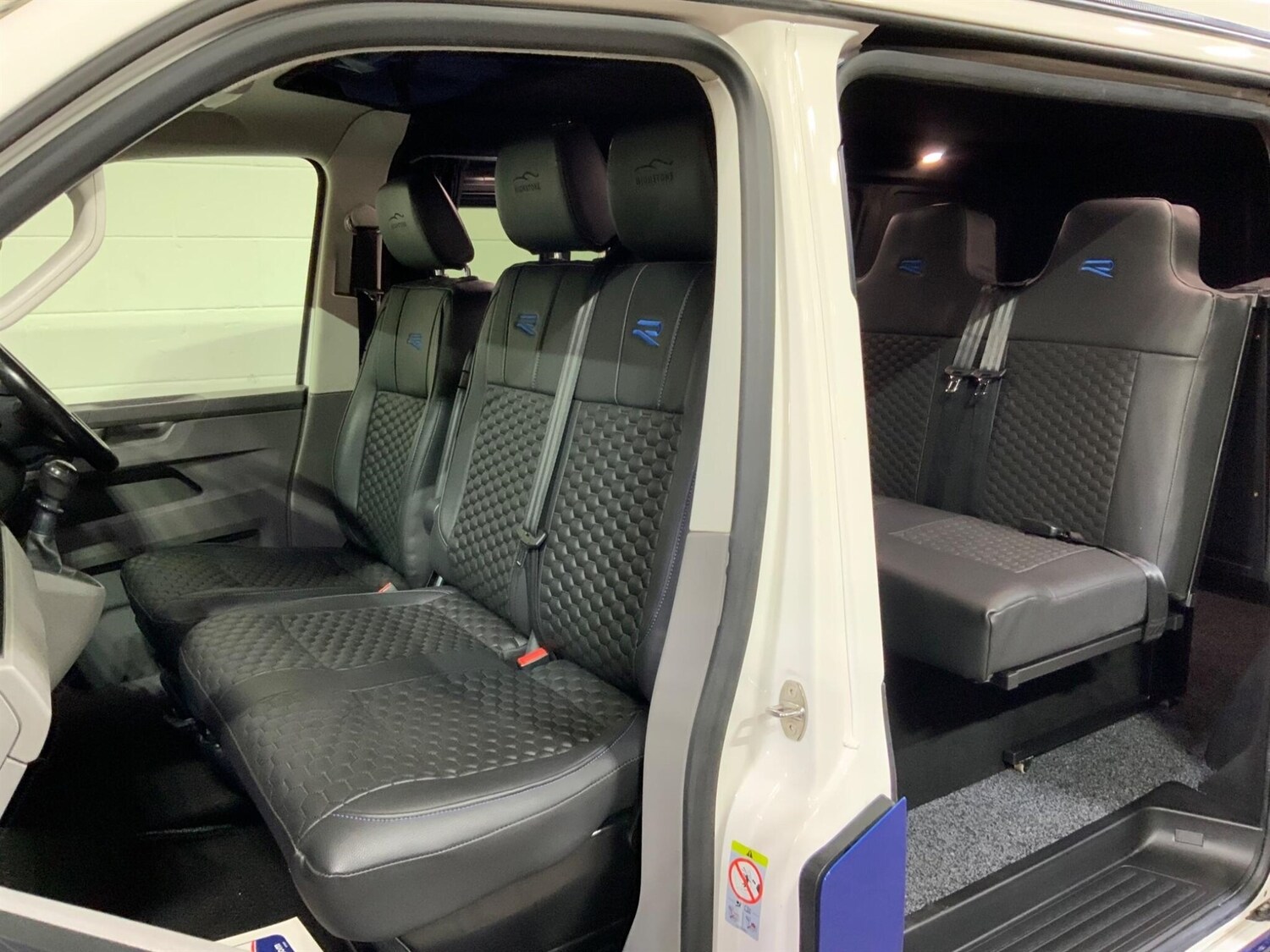 Used Volkswagen Transporter 2022 for sale - 76858951: Photo 3