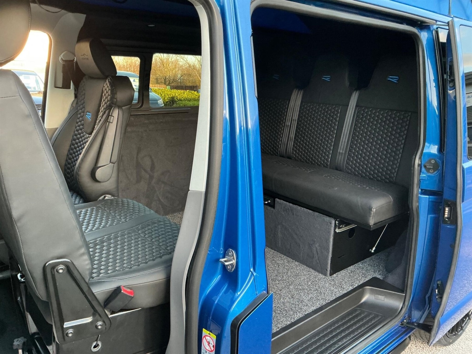 Used Volkswagen Transporter 2021 for sale - 77034235: Photo 4