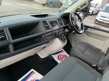 Used Volkswagen Transporter 2017 for sale - 78540253: Photo