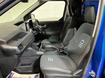 Used Ford Transit Courier 2024 for sale - 78150446: Photo