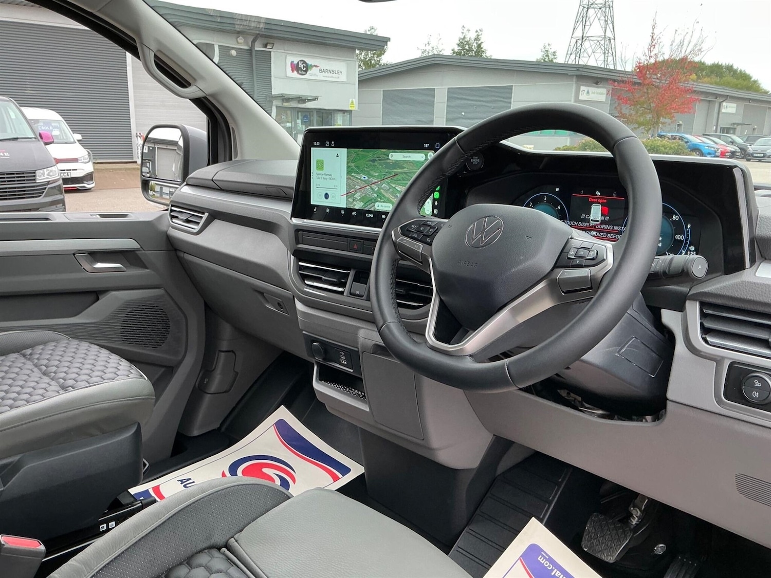 Used Volkswagen Transporter 2025 for sale - 76766523: Photo 8