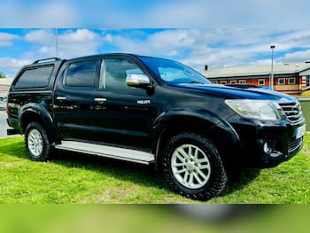 Used Toyota Hilux 2015 for sale - 79834982: Photo