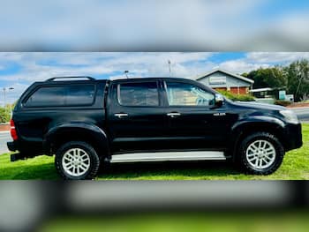 Used Toyota Hilux 2015 for sale - 79834982: Photo
