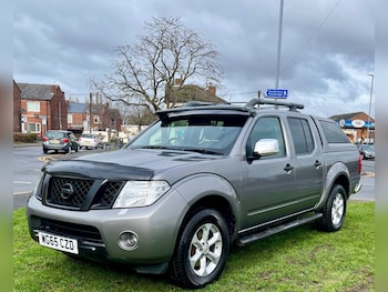 Used Nissan Navara 2015 for sale - 77807041: Photo