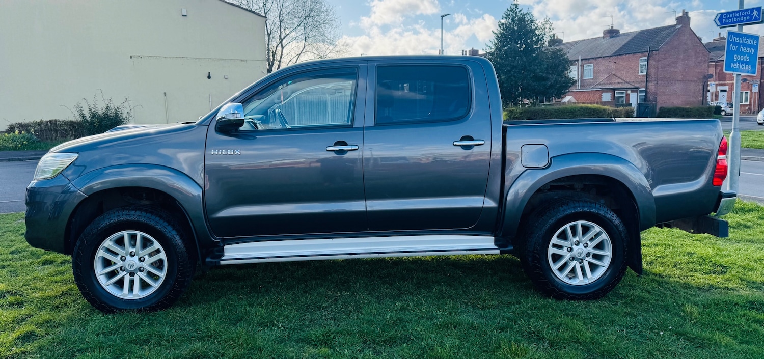 Used Toyota Hilux 2015 for sale - 78062329: Photo 12