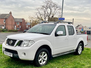 Nissan - Navara