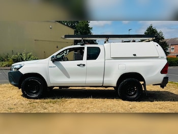 Used Toyota Hilux 2019 for sale - 79322416: Photo