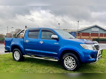 Used Toyota Hilux 2015 for sale - 77522198: Photo