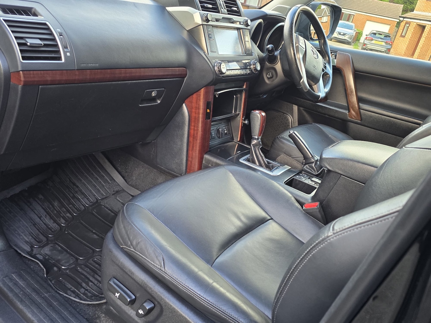 Used Toyota Land Cruiser 2016 for sale - 77235411: Photo 24