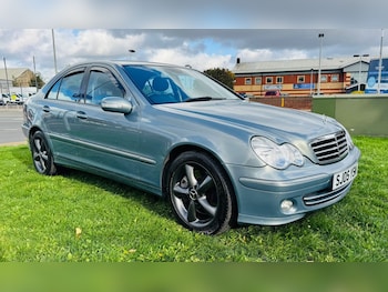 Used Mercedes-Benz C Class 2005 for sale - 76402134: Photo