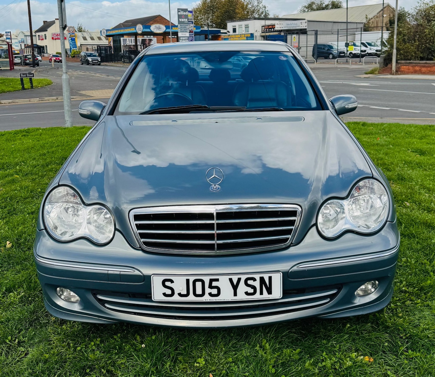 Used Mercedes-Benz C Class 2005 for sale - 76402134: Photo 2