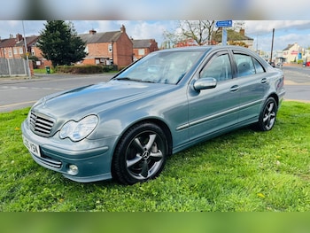 Used Mercedes-Benz C Class 2005 for sale - 76402134: Photo