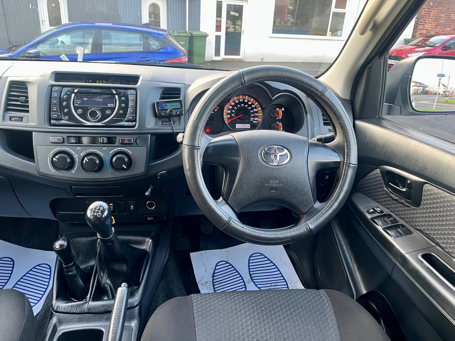 Used Toyota Hilux 2015 for sale - 77311383: Photo 12