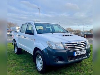 Used Toyota Hilux 2015 for sale - 77311383: Photo