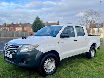 Used Toyota Hilux 2015 for sale - 77311383: Photo