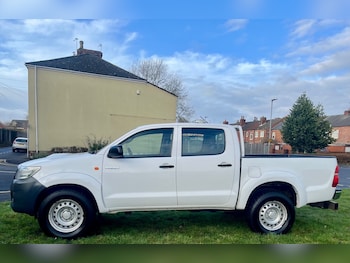 Used Toyota Hilux 2015 for sale - 77311383: Photo