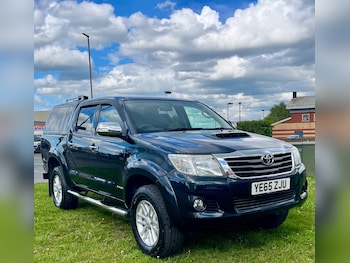 Used Toyota Hilux 2015 for sale - 78612464: Photo