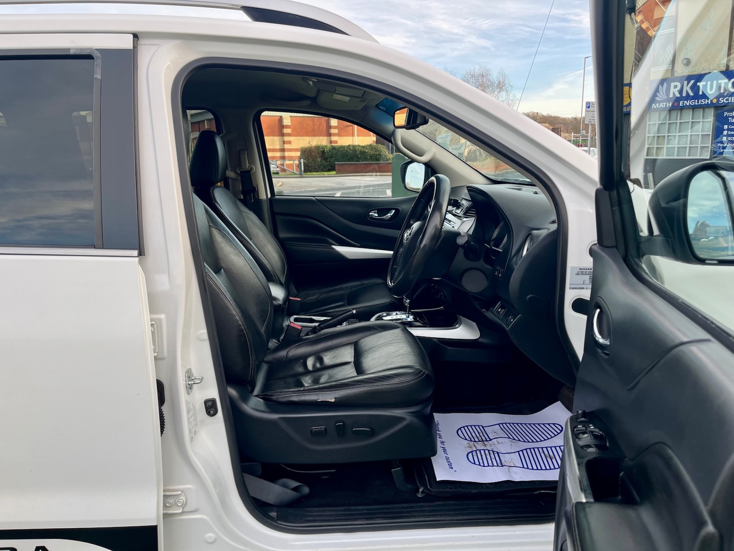 Used Nissan Navara 2016 for sale - 76932250: Photo 11