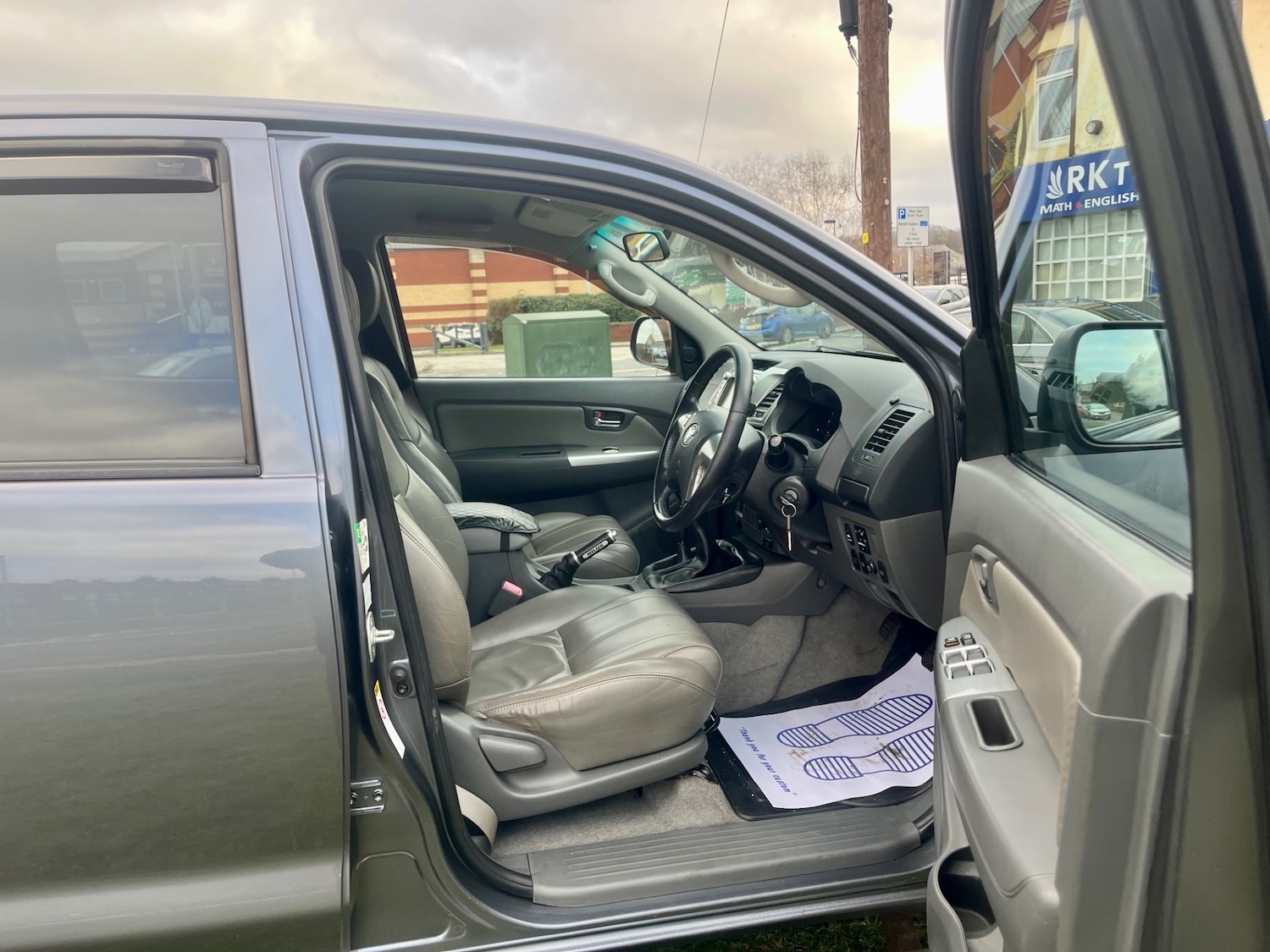 Used Toyota Hilux 2012 for sale - 77311299: Photo 11