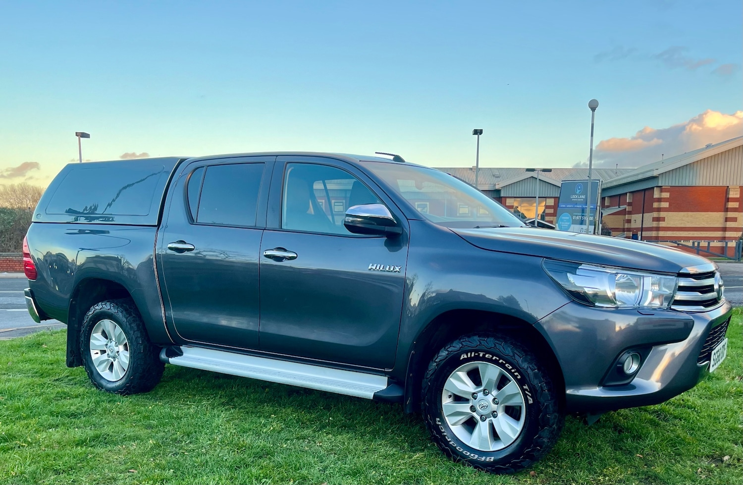 Used Toyota Hilux 2018 for sale - 76758788: Photo 1