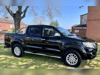 Used Toyota Hilux 2015 for sale - 78386284: Photo
