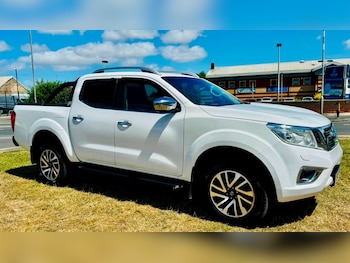 Used Nissan Navara 2017 for sale - 79083017: Photo