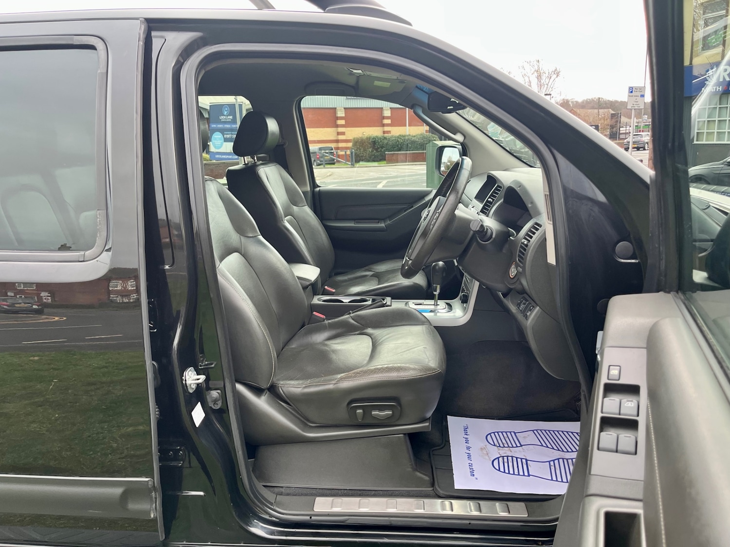 Used Nissan Navara 2015 for sale - 76941247: Photo 10