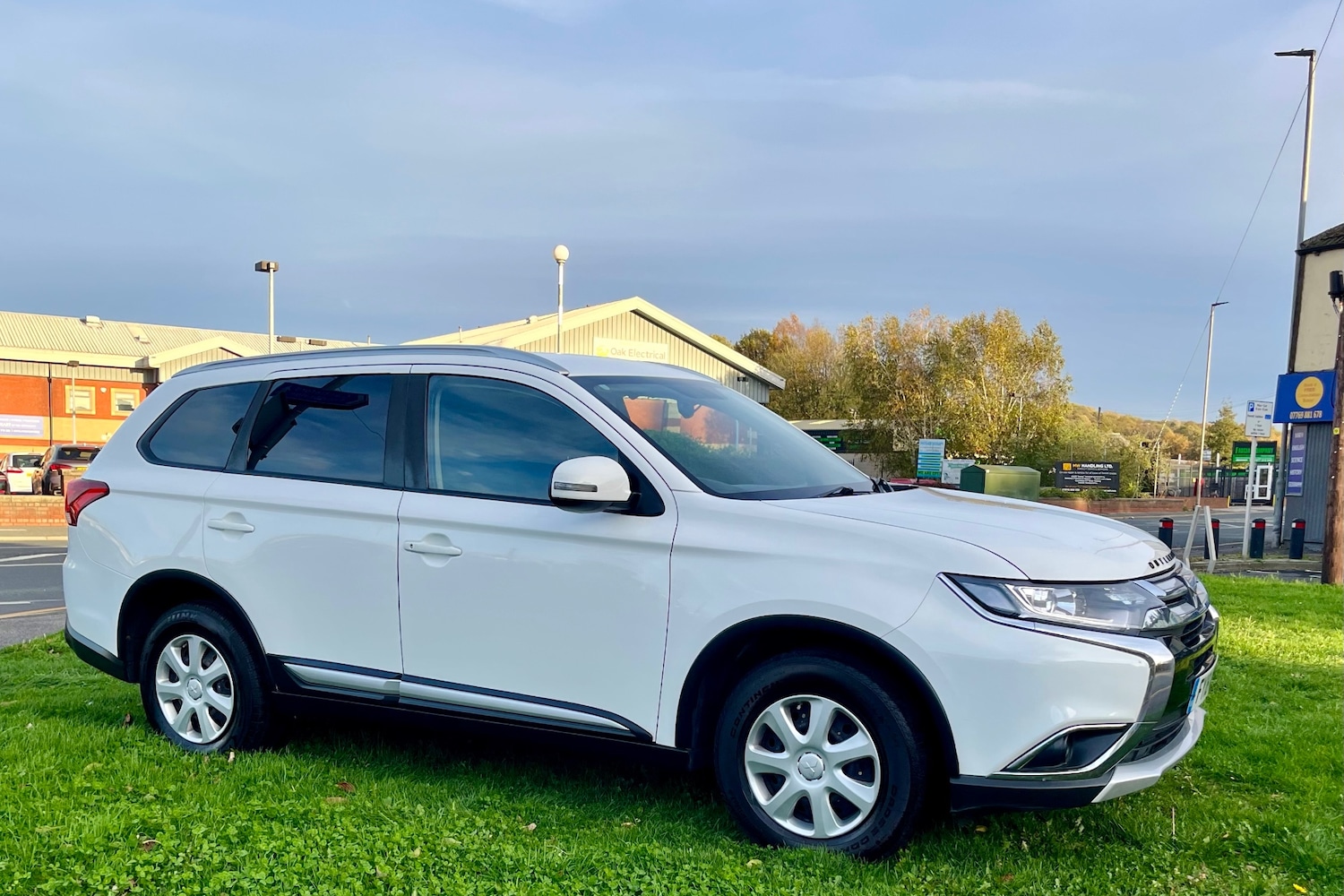 Used Mitsubishi Outlander 2018 for sale - 76411943: Photo 3